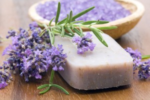 Naturseife mit Lavendel